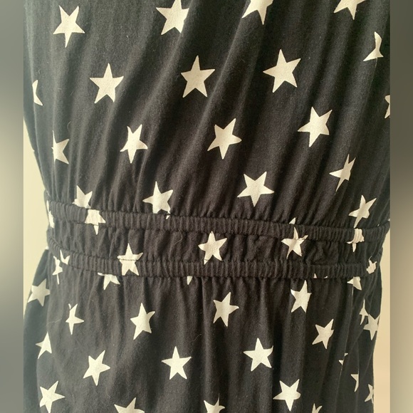 Y2K PLUNGING STAR TOP - Picture 5 of 7